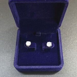 Zircon Round Earrings With Case, 7mm